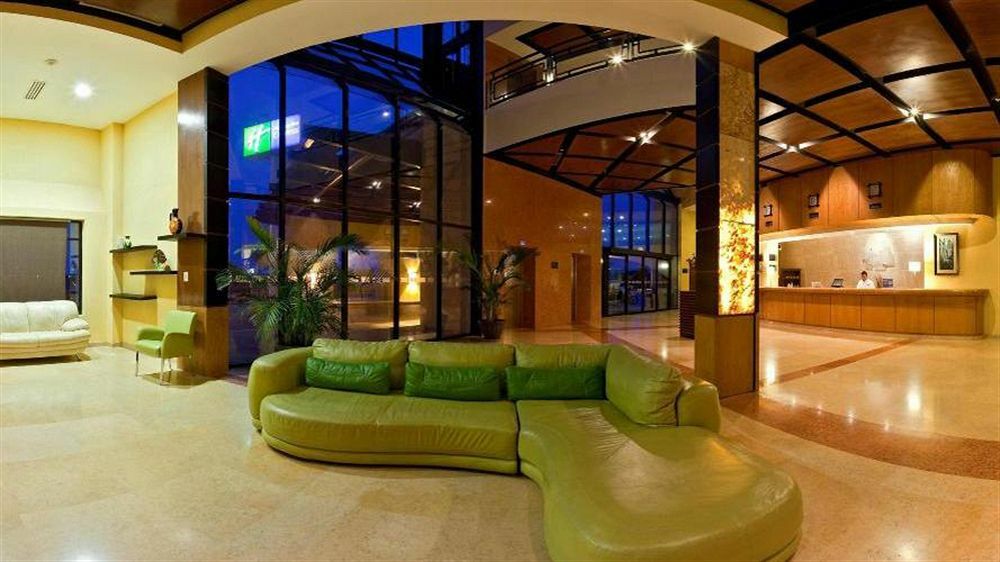 Holiday Inn Express Nuevo Laredo By Ihg Exterior foto